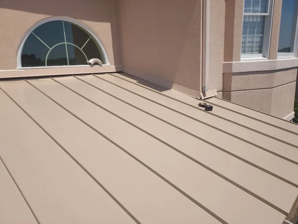 Slide of Roy Henderson Roofing