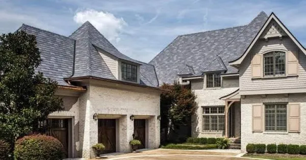 Roy Henderson Roofing Company Logo