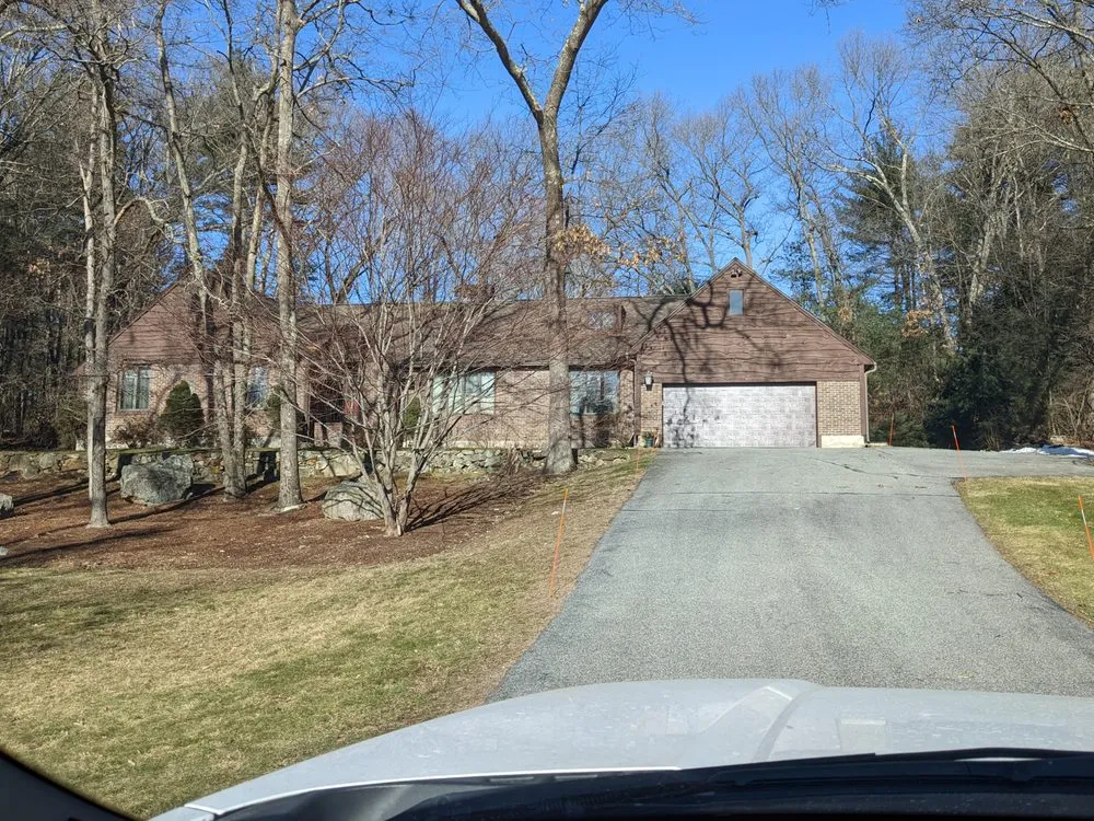 Slide of Roy Roofing