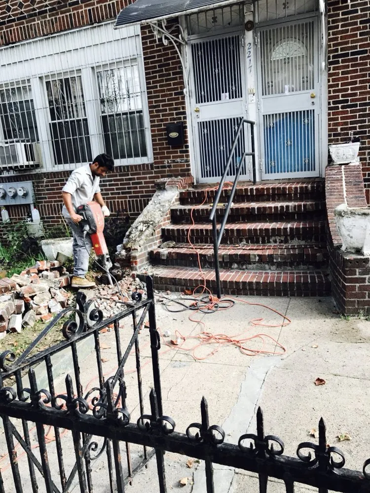 Slide of Royal Construction