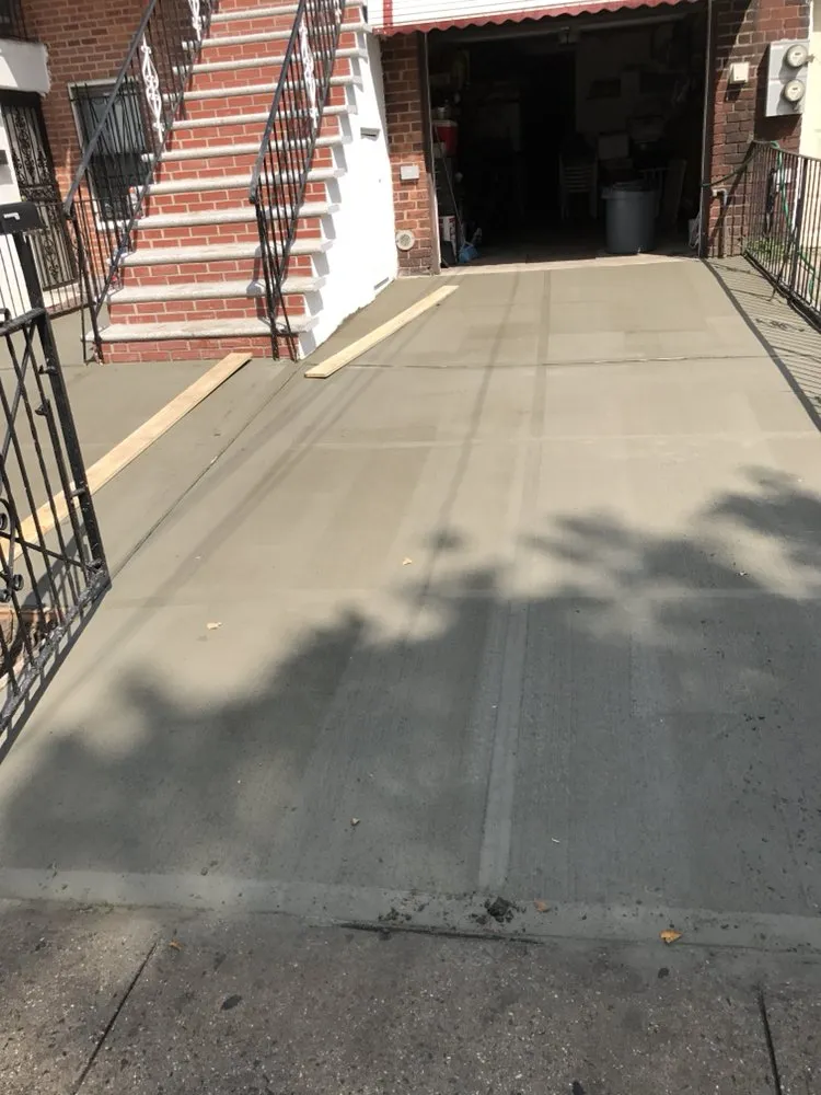 Slide of Royal Construction