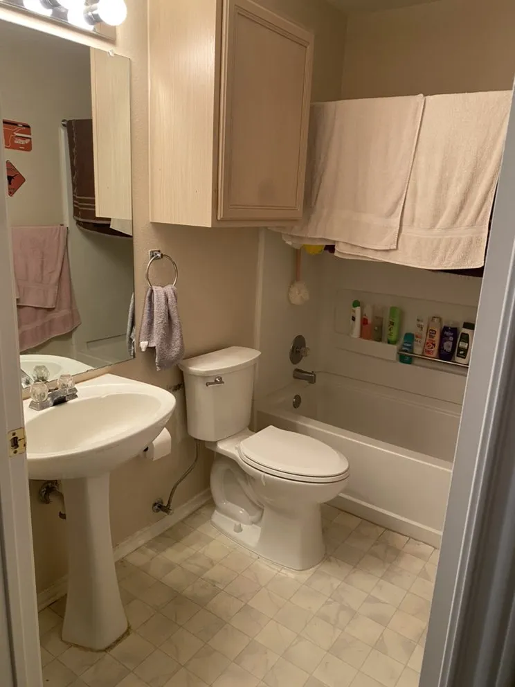 Slide of Royal Construction Group