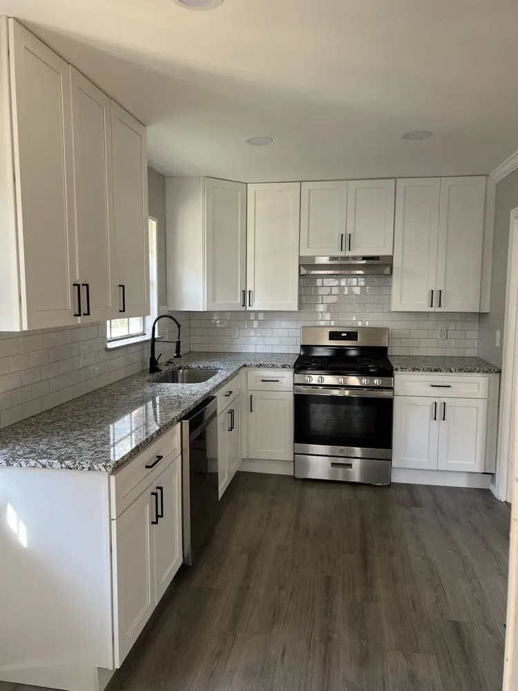 Slide of Royal Roof & Renovations