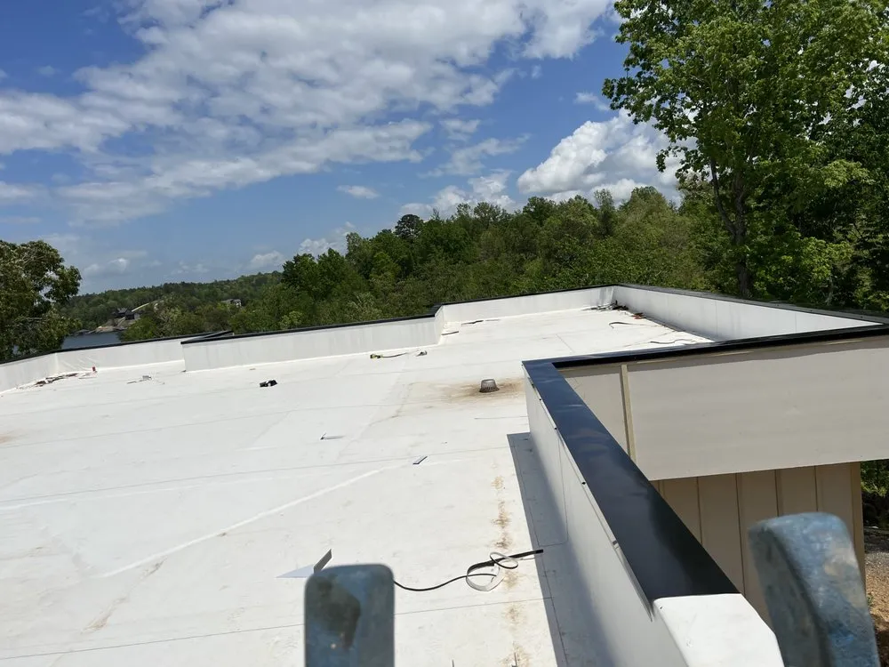 Slide of Royal Roof & Renovations