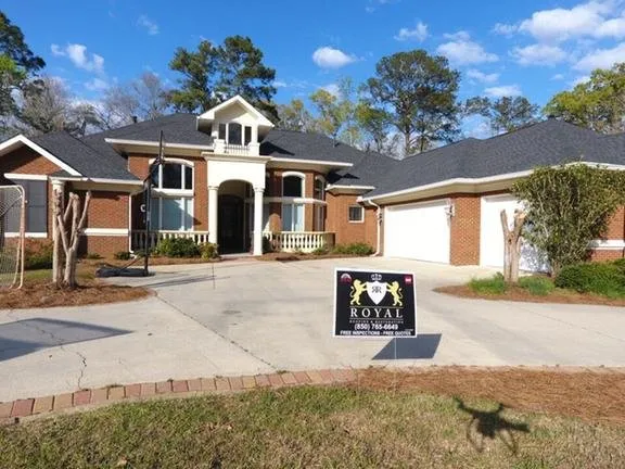 Slide of Royal Roofing & Restoration - Tallahassee