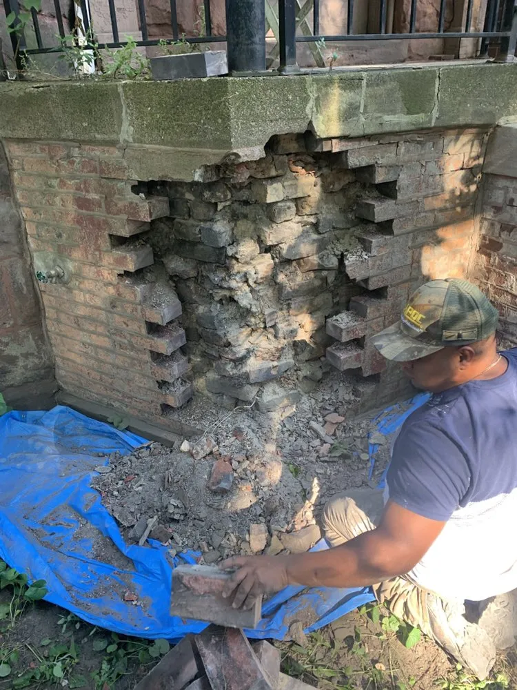 Slide of Royal Roofing and Tuckpointing