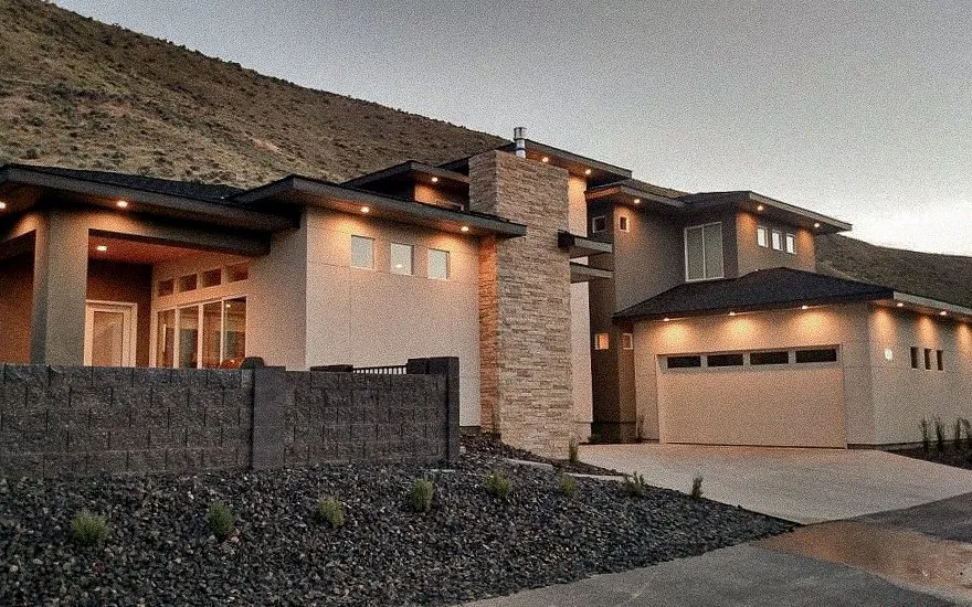 Slide of Royal Roofing