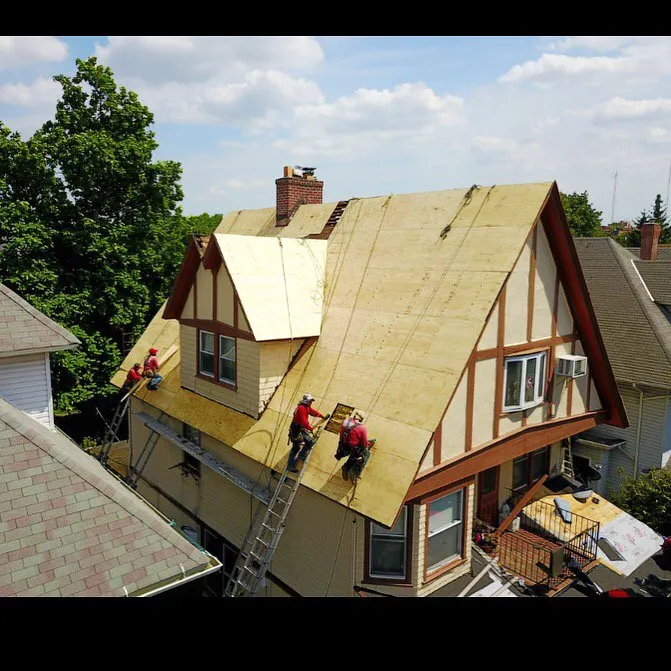 Professional shingle roofing service in Flushing, NY - Royal Roofing Queens