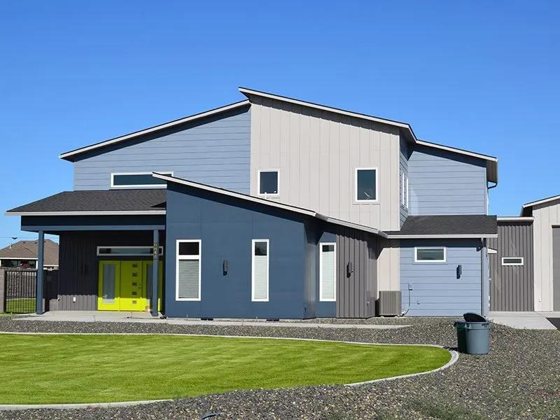 Slide of Royal Roofing