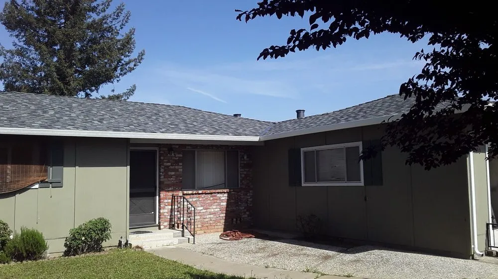 Slide of Royal Sinaloa Roofing