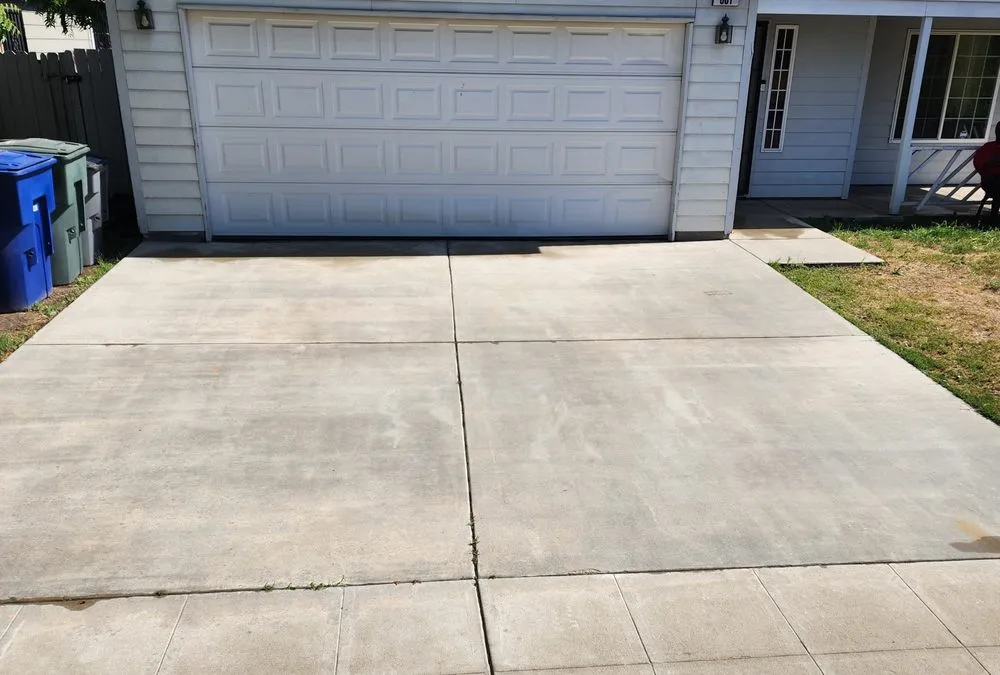 Slide of Royalty Cleaning