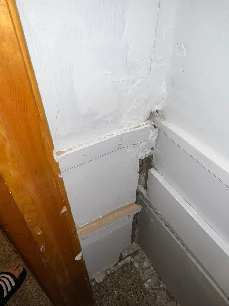 Slide of Royalty Empire