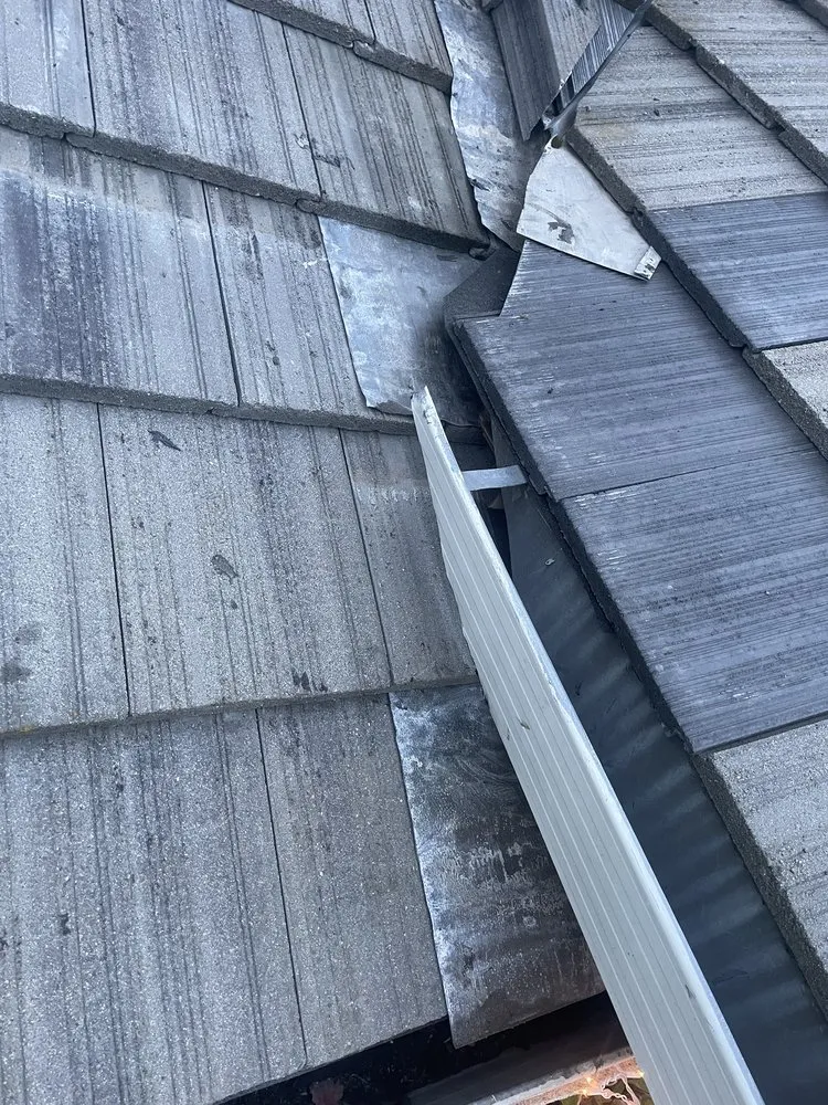 Slide of Royalty Roofing & Waterproof