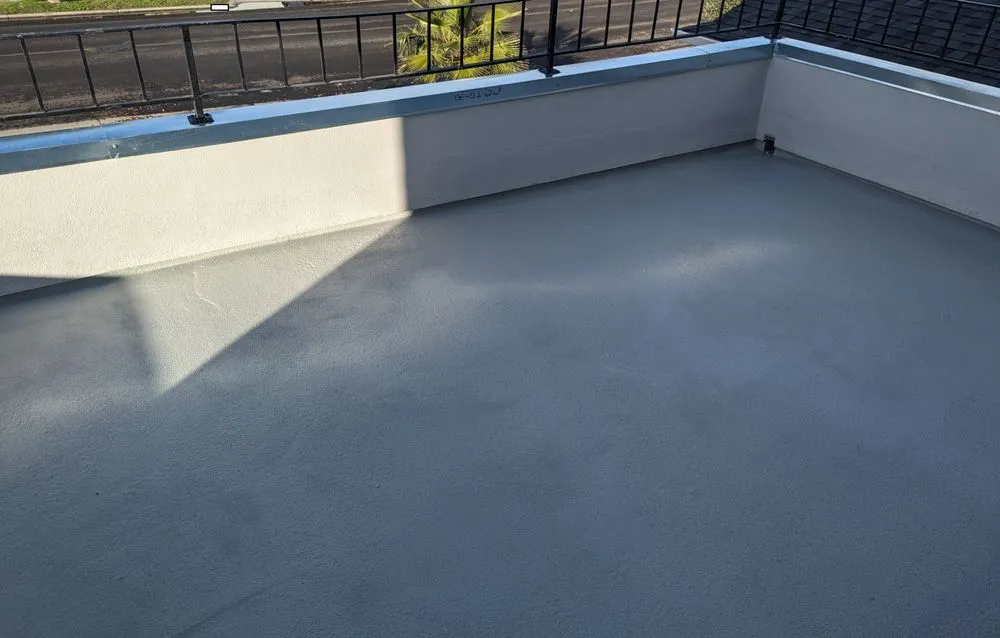 Slide of Royalty Roofing & Waterproof