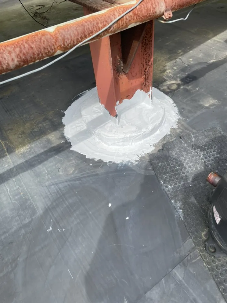 Trusted roof replacement for residential properties in Export, PA by Royalty Roofing and Asphalt