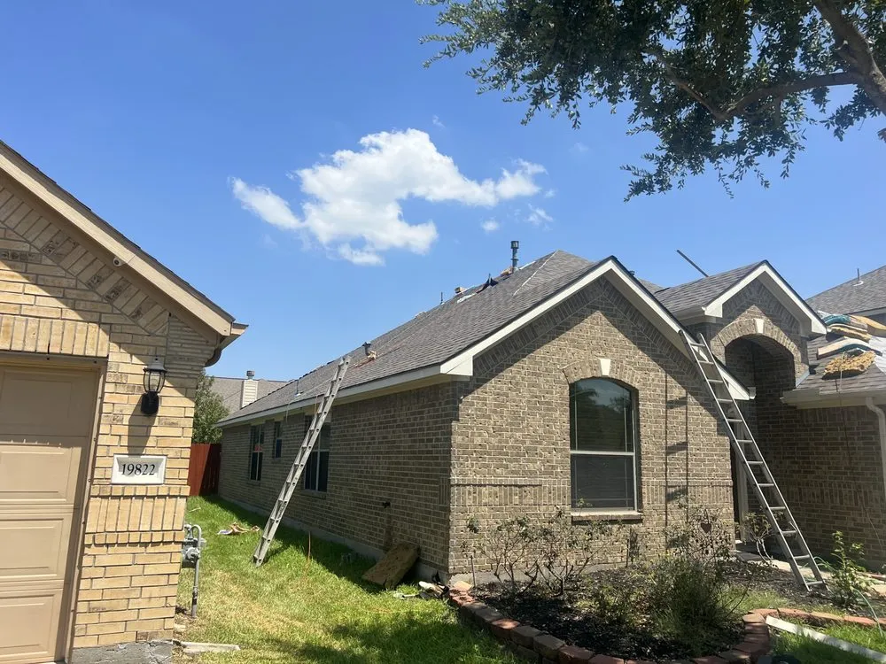 Slide of Royalty Roofing and Construction