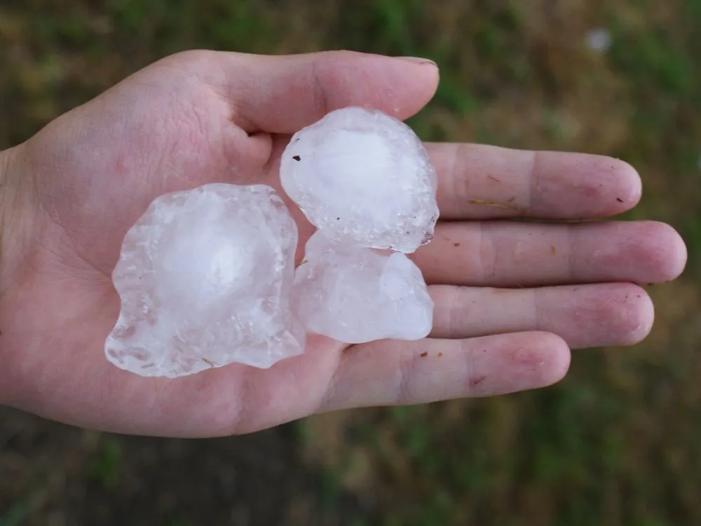 Slide of Royalty Roofing and Construction