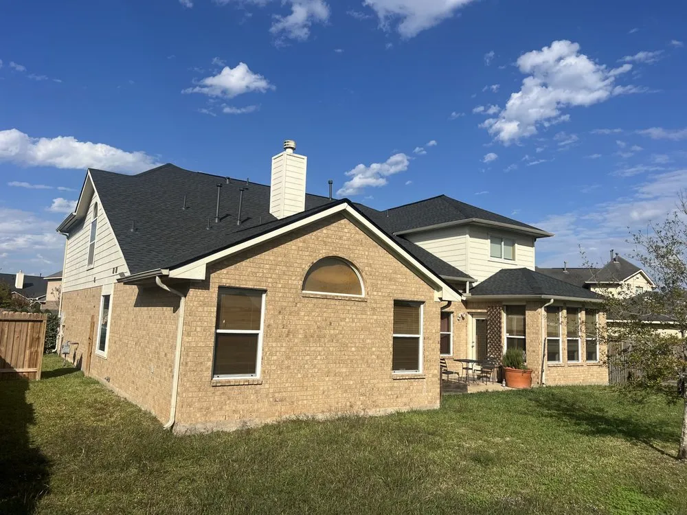 Slide of Royalty Roofing and Construction