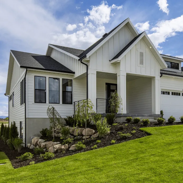 Slide of Royalty Roofing and Renovations