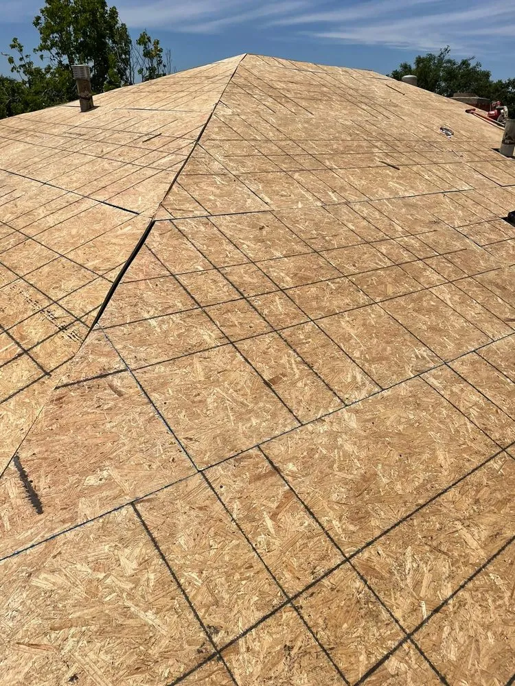 Slide of Royalty Roofing