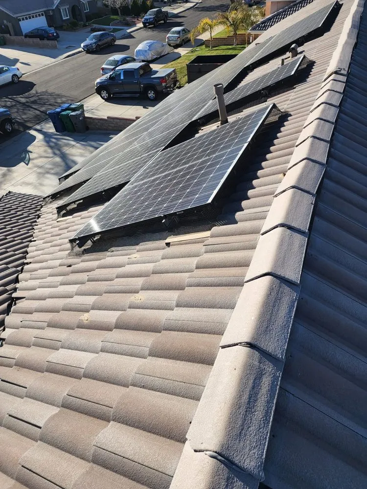 Slide of Royalty Roofing