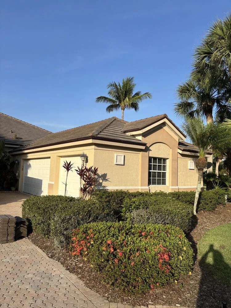 Slide of Royalty Roofing