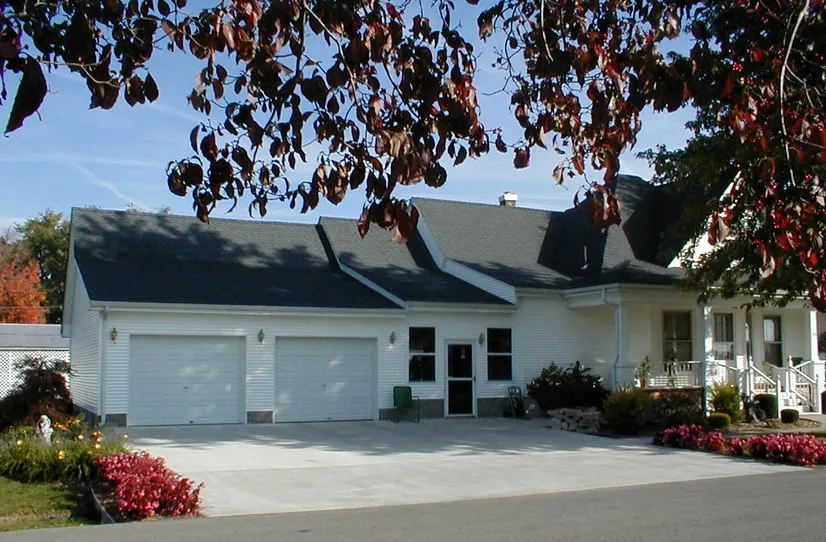 Slide of Royalty Roofing