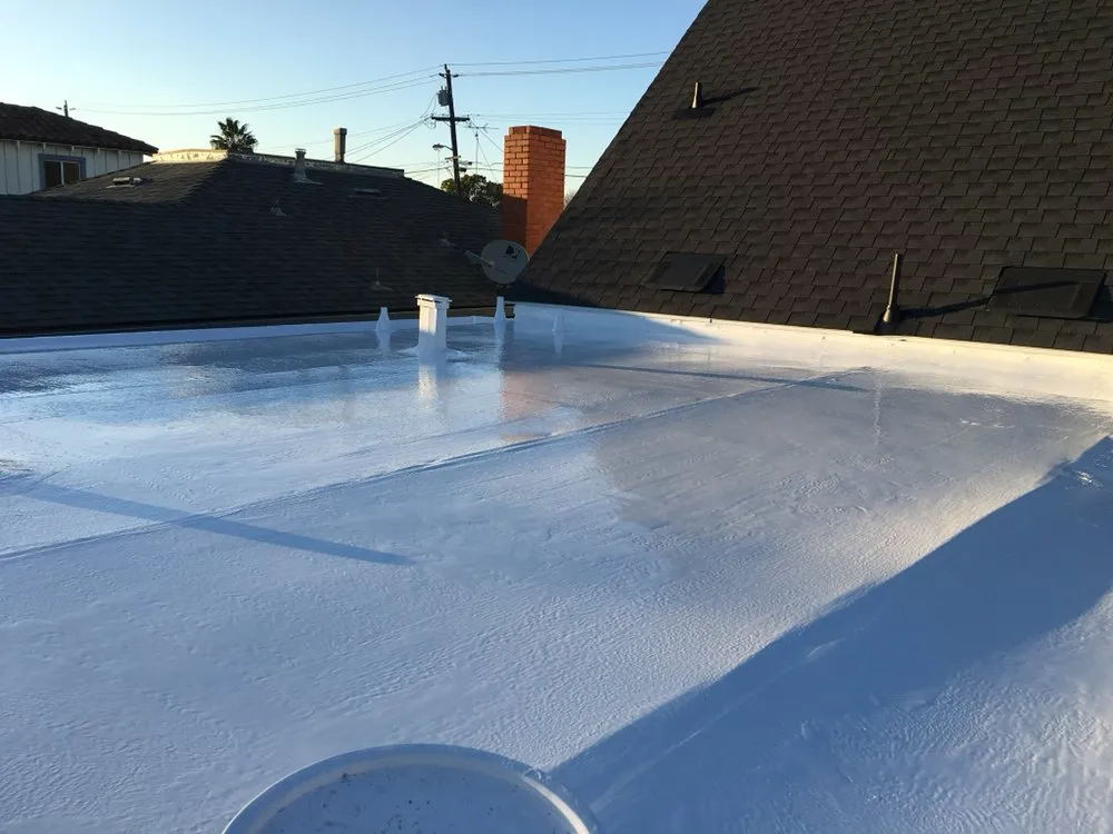 Slide of Roy's Roofing