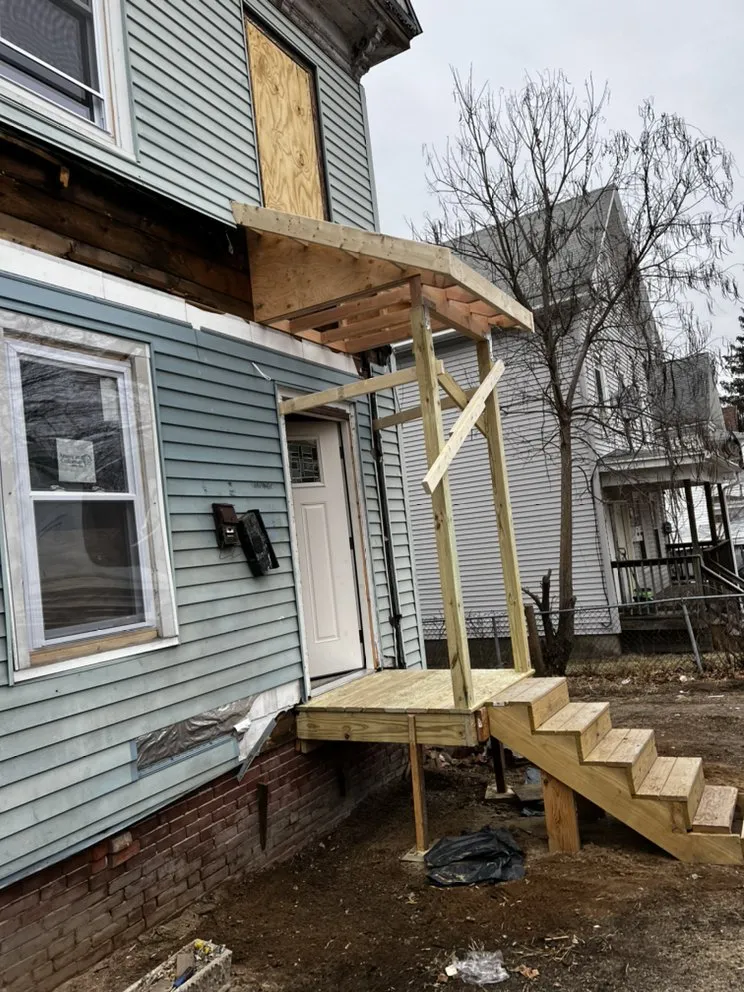 Slide of Roys Services