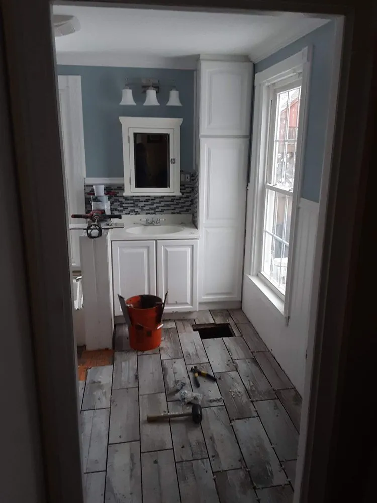 Slide of Roys Services