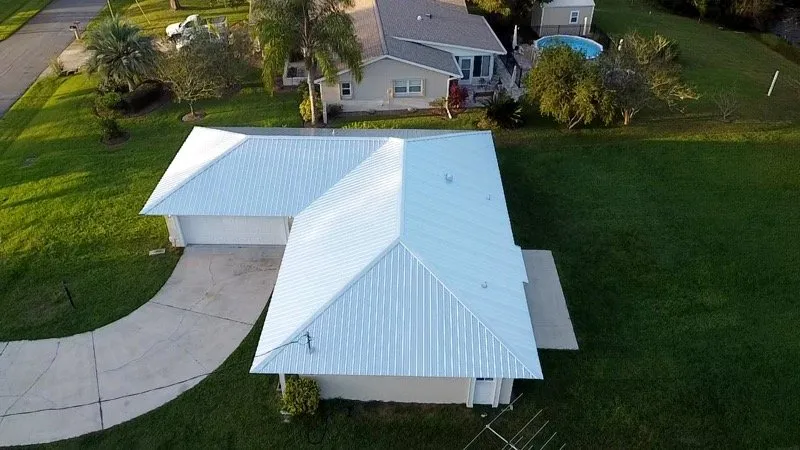 Licensed flat roof repair for homes in Welaka, FL by RPS Metal Roofing & Siding