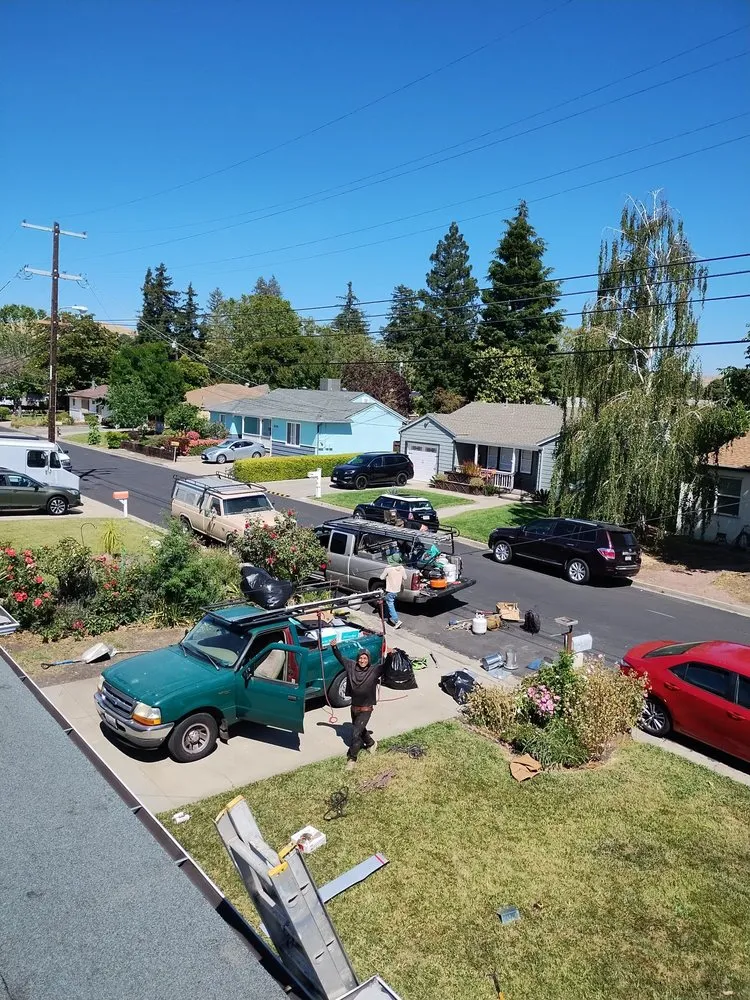 Slide of RR Alvarez Roofing