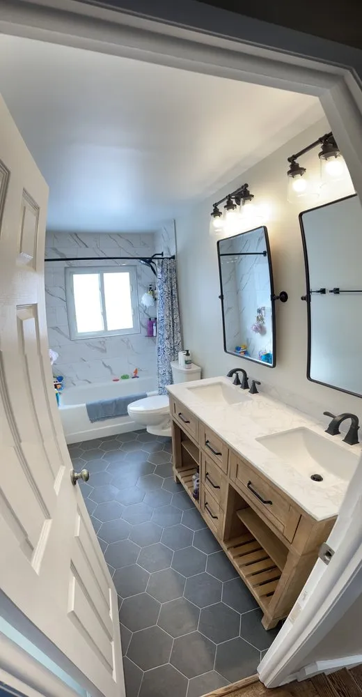 Slide of R&R Builders