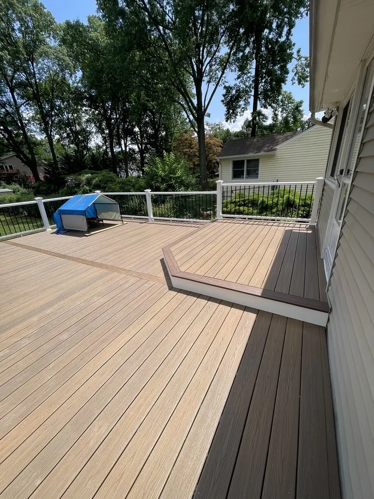 Slide of R&R Building Services