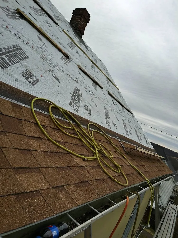 Slide of R&R Roofing and General Contracting