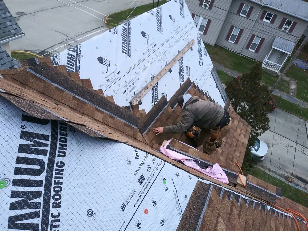Slide of R&R Roofing and General Contracting