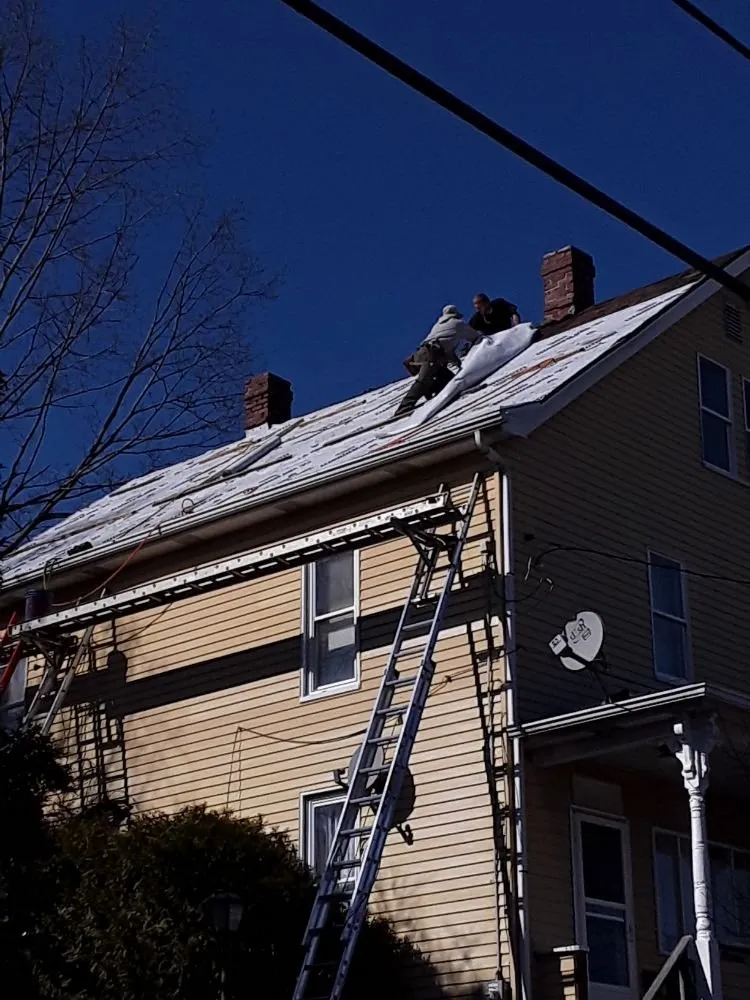 Slide of R&R Roofing and General Contracting