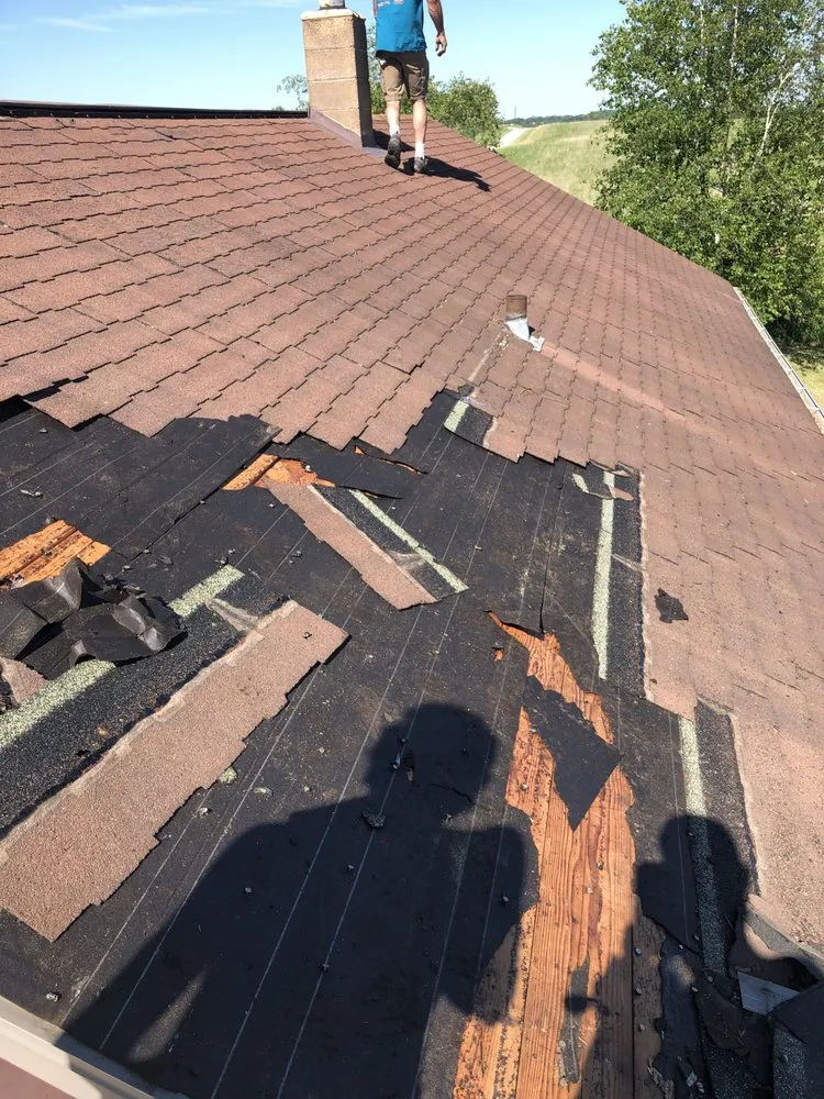 Slide of R&R Roofing Contractors of Madison