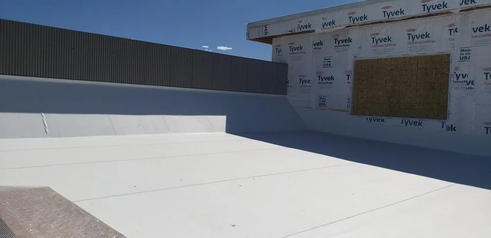 Slide of R&R Roofing Specialties