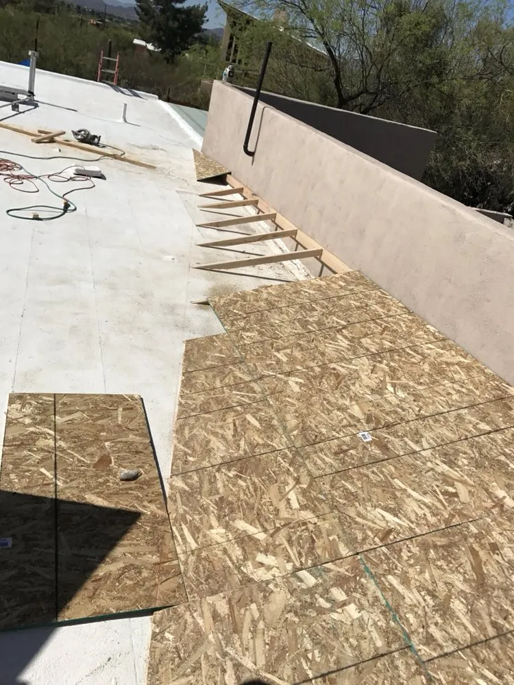 Slide of R&R Roofing