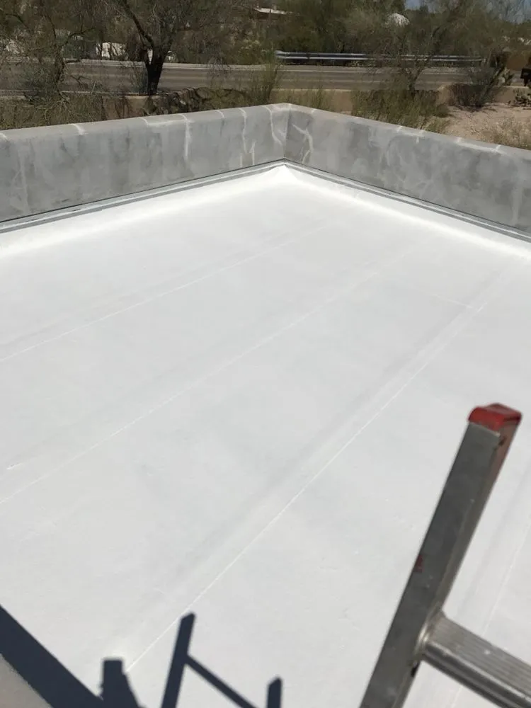 Slide of R&R Roofing