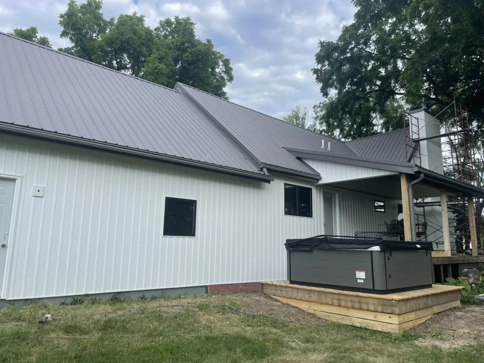 Slide of RR Siding And Construction