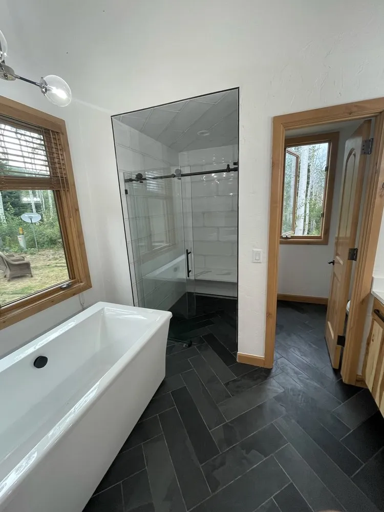 Slide of R&R Young Construction