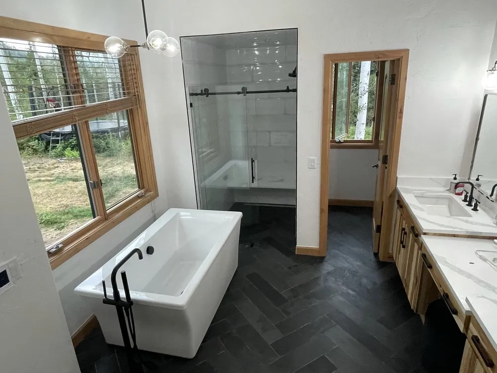 Slide of R&R Young Construction