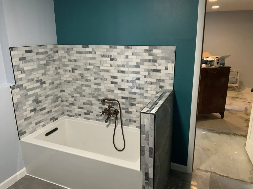 Slide of R&R Young Construction