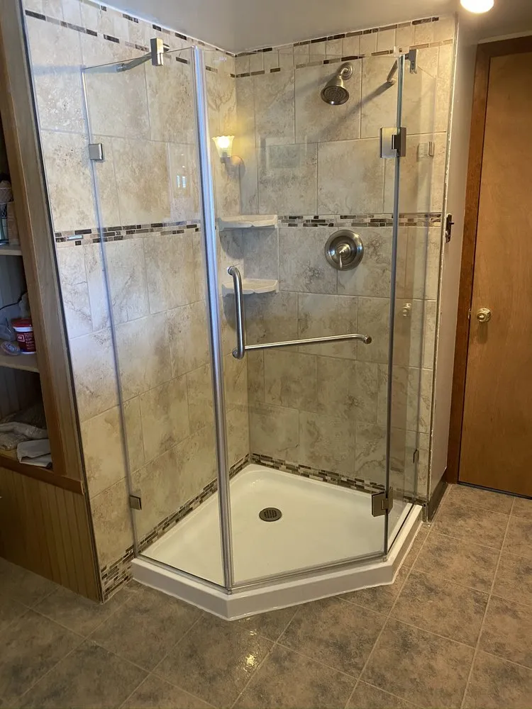 Slide of R&R Young Construction