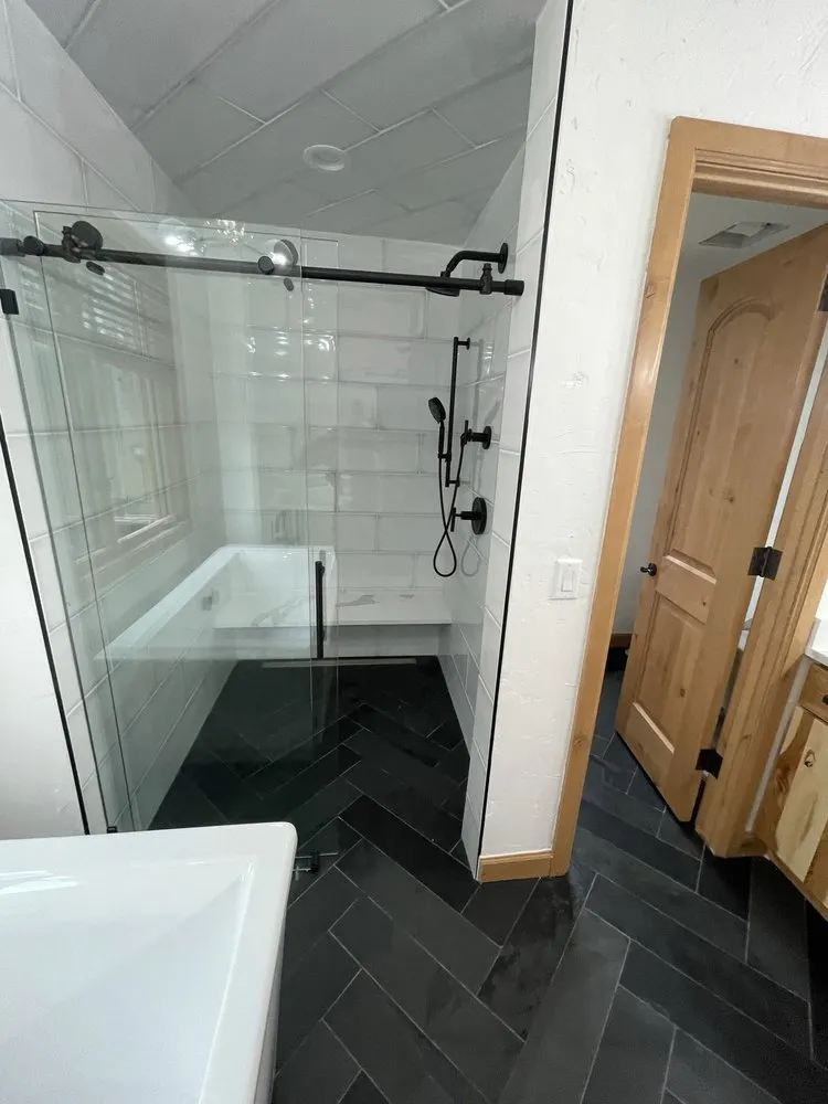 Slide of R&R Young Construction