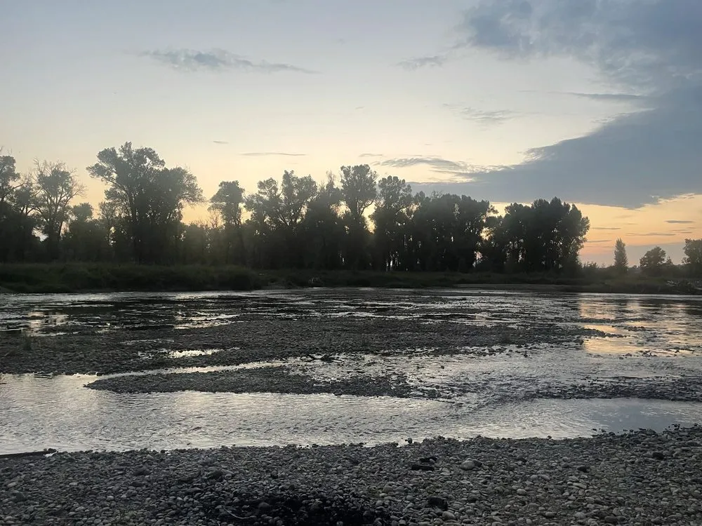 Slide of R&R Young Construction