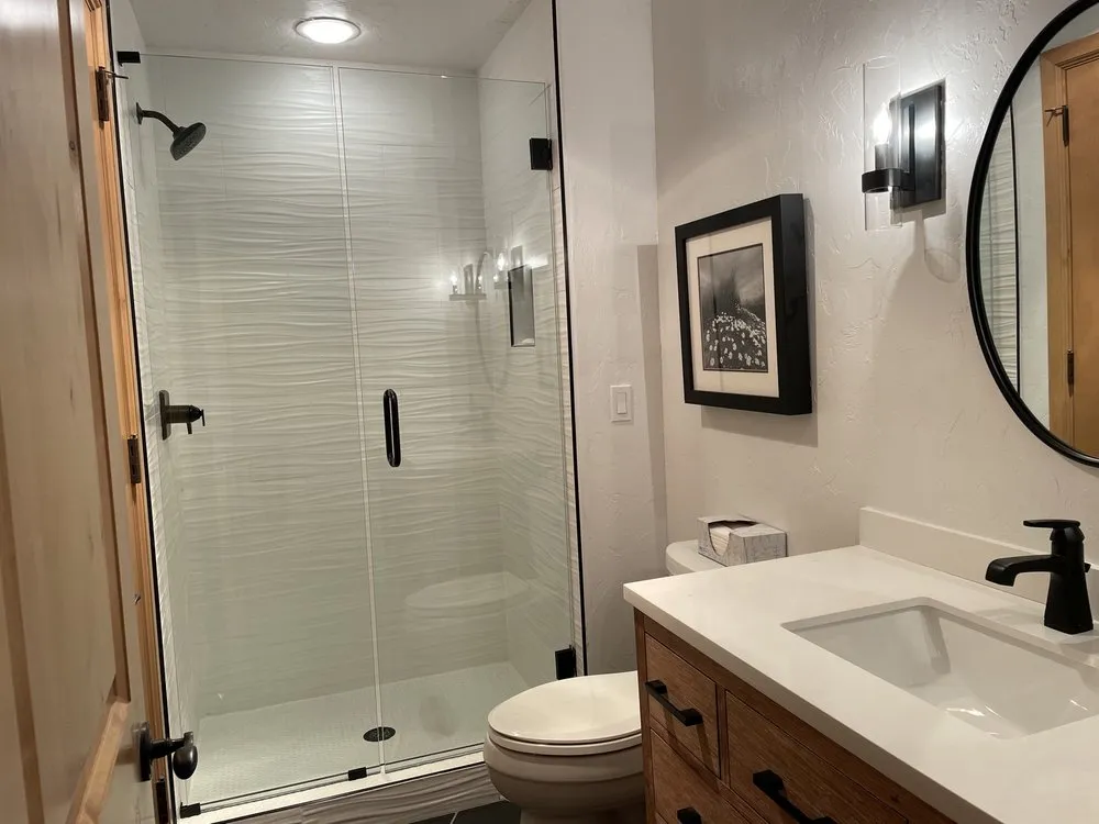 Slide of R&R Young Construction