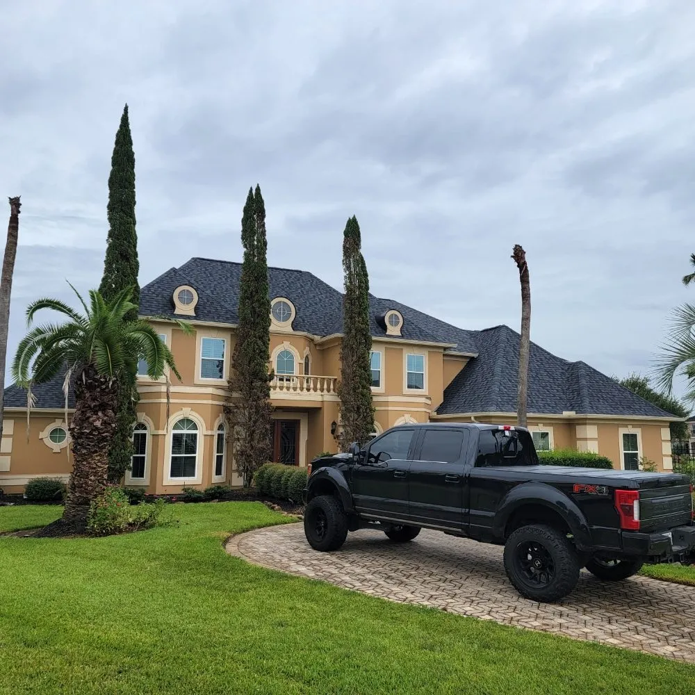 Slide of R&S Roofing